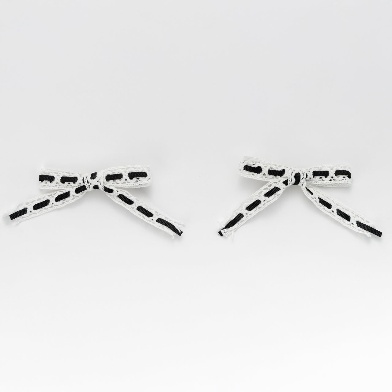 Nana 2 PK Bow Clip